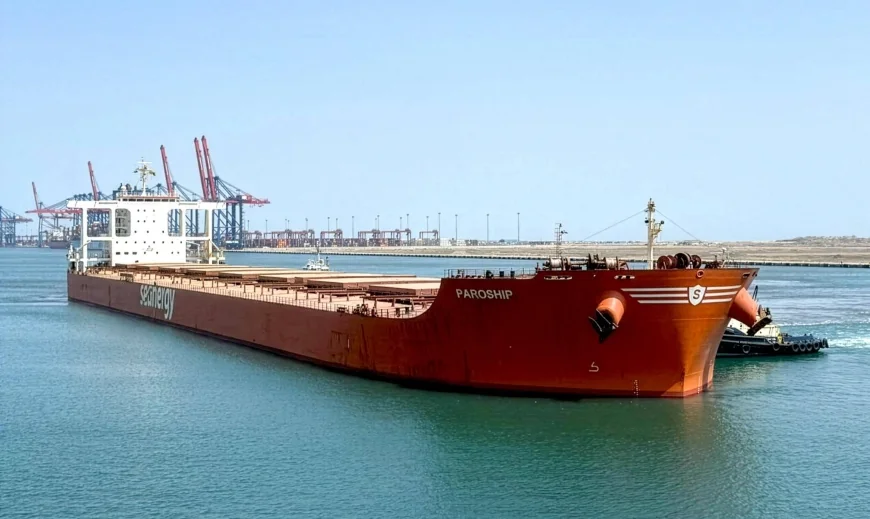 ميناء شرق بورسعيد يستقبل MV PAROSHIP أكبر سفينة صب جاف في تاريخ الموانئ المصرية