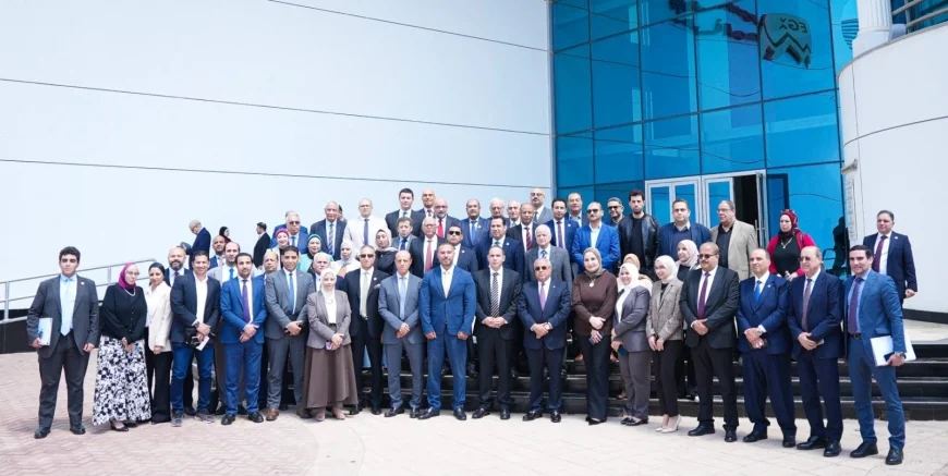 البورصة المصرية تقيد 6 شركات حكومية مؤقتًا ضمن برنامج الطروحات لتعزيز الاستثمار