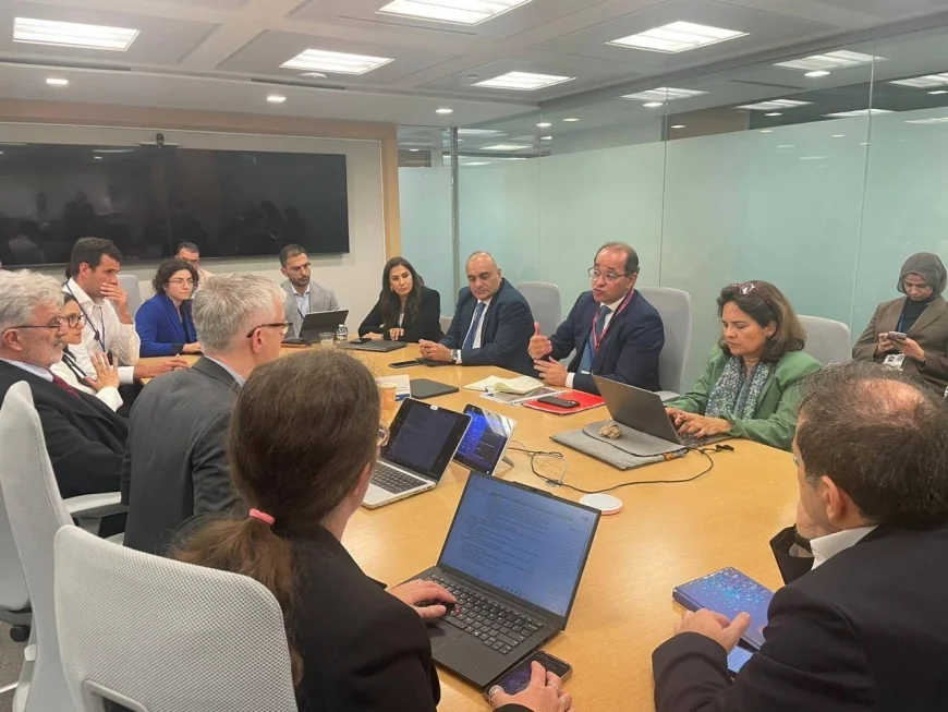 وزير المالية: الاقتصاد المصري يواصل التعافي بنمو 5.3% وتحسن في الموازنة والدين