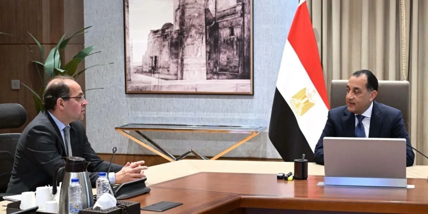 رئيس الوزراء ووزير المالية يستعرضان نتائج اجتماعات صندوق النقد والبنك الدوليين بواشنطن ودعم الاقتصاد المصري