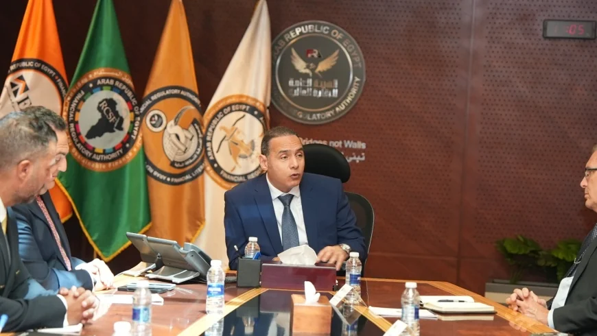 «الرقابة المالية» تبحث مع السفارة الأميركية تطوير سوق المال.. وتوسع استخدام الذكاء الاصطناعي وتعميق أدوات الاستثمار