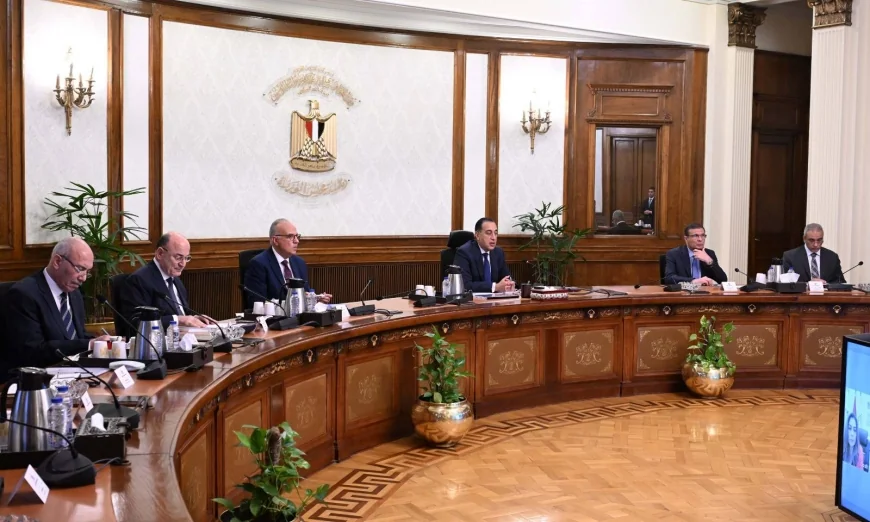 مدبولي يتابع تنفيذ 975 مشروعاً بتكلفة 638 مليار جنيه في سيناء.. ويوجه بسرعة تشغيل الخدمات وتيسير إجراءات المستثمرين