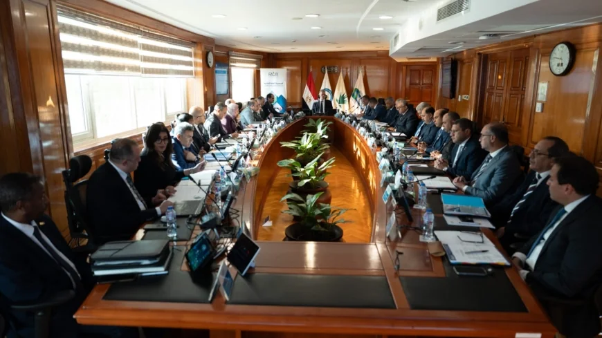 وزير البترول يشهد الجمعية العامة لـ«فجر للغاز».. توسع في محطات الخدمات المتكاملة وشحن السيارات الكهربائية