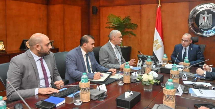 وزير الاستثمار يبحث مع مجموعة العربي خطط التوسع الصناعي وتعميق المكون المحلي