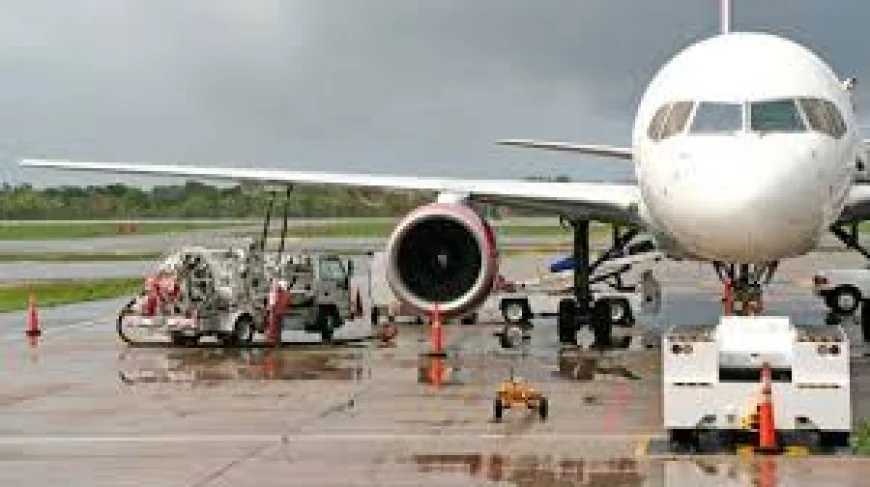 أوروبا تحذر من أزمة وقود طائرات محتملة بسبب توترات الشرق الأوسط وإغلاق مضيق هرمز