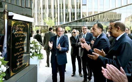 مصطفى مدبولي يفتتح أول مركز للخدمات الضريبية المميزة بالقاهرة الجديدة لتعزيز بيئة الاستثمار