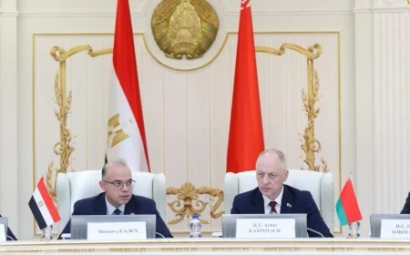 مصر وبيلاروسيا تبحثان تعزيز التعاون الاستثماري وتوسيع شراكات القطاع الخاص في الصناعات الاستراتيجية