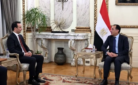 رئيس الوزراء يبحث مع صندوق إعمار ليبيا تعزيز التعاون في مشروعات التنمية والبنية التحتية