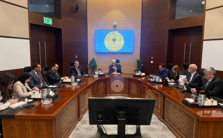 الحكومة تبحث مع البنك الدولي تطوير إدارة الاستثمارات العامة وإعادة هيكلة الشركات المملوكة للدولة