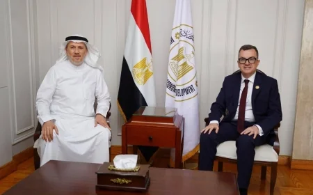 وزير التخطيط يعقد اجتماعًا مع الرئيس التنفيذي للمؤسسة الدولية الإسلامية لتمويل التجارة لتعزيز الشراكة الاستراتيجية