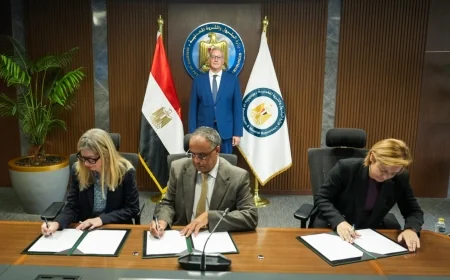 وزير البترول يشهد توقيع اتفاقية جديدة للتوسع في البحث والإنتاج بمنطقة بدرالدين بالصحراء الغربية