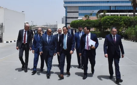 الرئيس التنفيذي للهيئة العامة للاستثمار يتفقد فرع مدينة نصر لتعزيز كفاءة الأداء وبيئة العمل