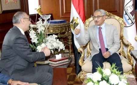 "رئيس جهاز تنمية التجارة الداخلية" يبحث مع "محافظ بني سويف" تسريع تنفيذ 3 مشروعات استراتيجية على مساحة 180 فداناً