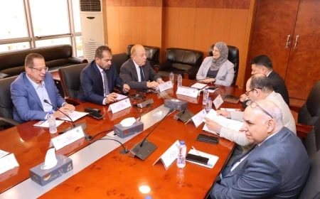 هيئة التنمية الصناعية تبحث سبل تعزيز الاستثمار بمدينة العاشر من رمضان مع جمعية المستثمرين