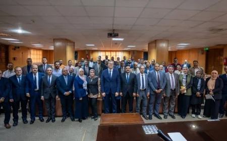 وزير البترول يبحث مع الكوادر الشابة سبل تحسين مكانة مصر في مؤشرات الاستثمار التعديني العالمية
