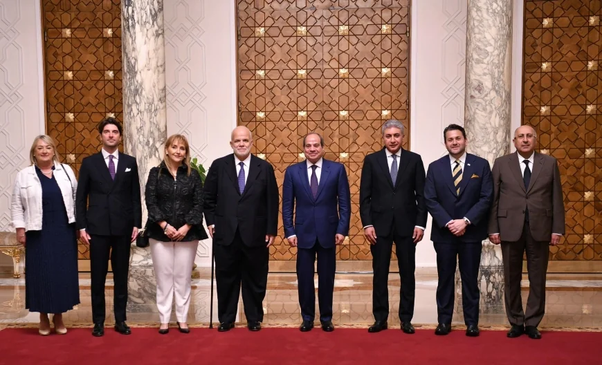 الرئيس السيسي يبحث مع المجلس العالمي للسفر والسياحة تعزيز الاستثمار