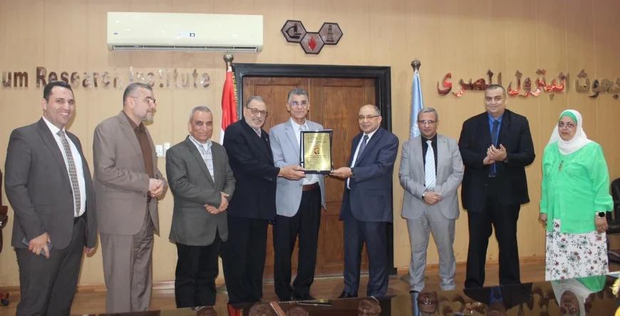 توقيع بروتوكول تعاون بين معهد بحوث البترول المصري وكلية العلوم بجامعة المنصورة لتعزيز البحث العلمي والابتكار