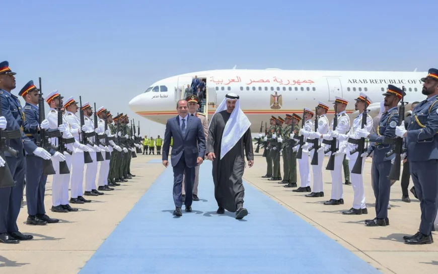 الرئيس السيسي يؤكد تضامن مصر الكامل مع الإمارات خلال زيارة أخوية إلى أبوظبي