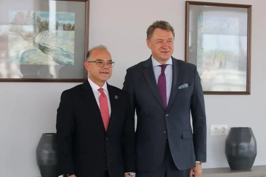 وزير الاستثمار يبحث مع مركز تنمية الصادرات البيلاروسي تعزيز التكامل التجاري وتوسيع الشراكات الاستثمارية