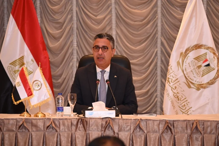 وزير التموين يعقد اجتماعًا موسعًا مع مديري المديريات عقب حركة التنقلات لتعزيز الرقابة ومتابعة القمح واستعدادات عيد الأضحى