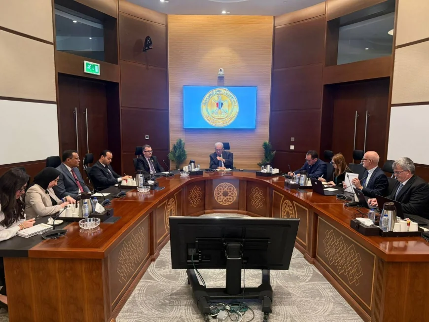 الحكومة تبحث مع البنك الدولي تطوير إدارة الاستثمارات العامة وإعادة هيكلة الشركات المملوكة للدولة