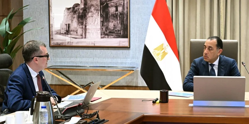 رئيس الوزراء يتابع تنفيذ خطة التنمية 2025/2026 ويشدد على حوكمة الاستثمارات العامة ورفع كفاءة الإنفاق