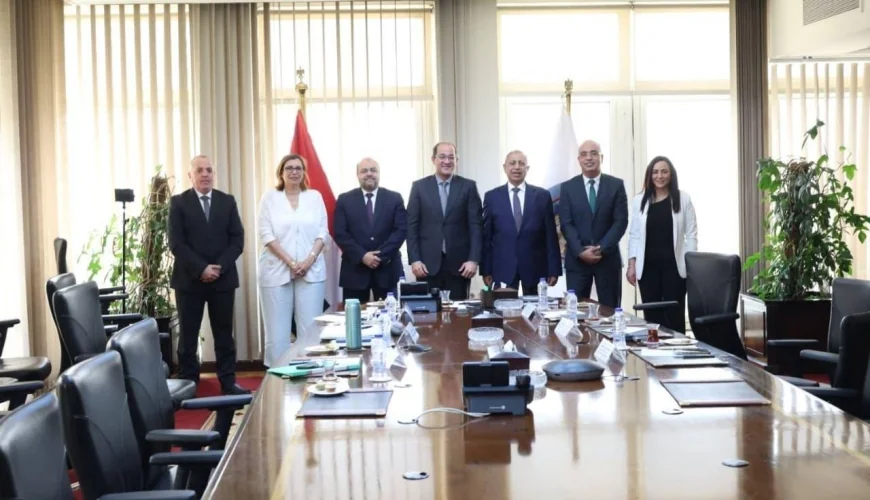وزير المالية يعلن شراكة استراتيجية مع الأكاديمية العربية لتطوير الكوادر البشرية