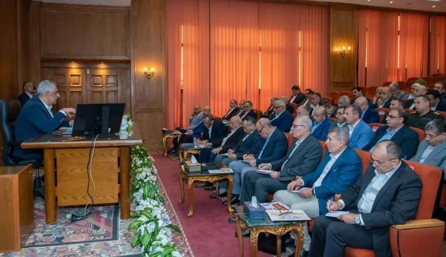 وزير الدولة للإنتاج الحربي يتابع الأداء المالي والإنتاجي للشركات والوحدات التابعة لتعزيز الجودة والابتكار