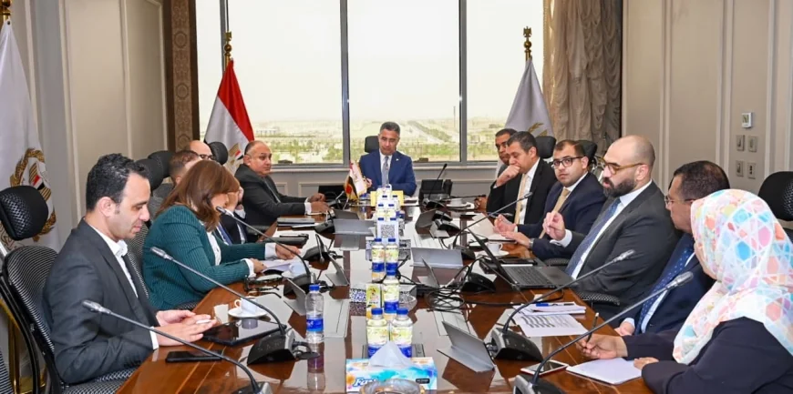 وزير التموين يتابع مستجدات تنفيذ منظومة كارت الخدمات الحكومية الموحد