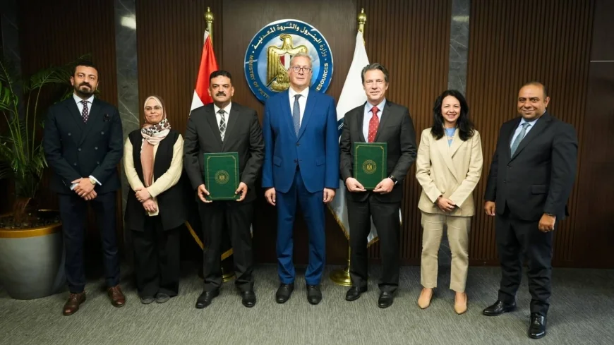 وزير البترول يشهد توقيع مذكرة تفاهم مع البنك الأوروبي لدعم تطوير قطاع التعدين المصري