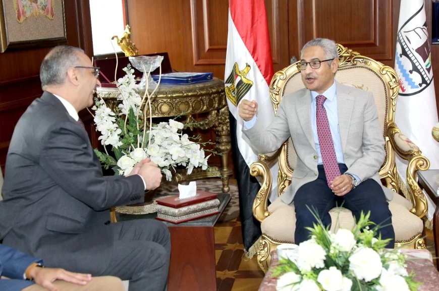 "رئيس جهاز تنمية التجارة الداخلية" يبحث مع "محافظ بني سويف" تسريع تنفيذ 3 مشروعات استراتيجية على مساحة 180 فداناً