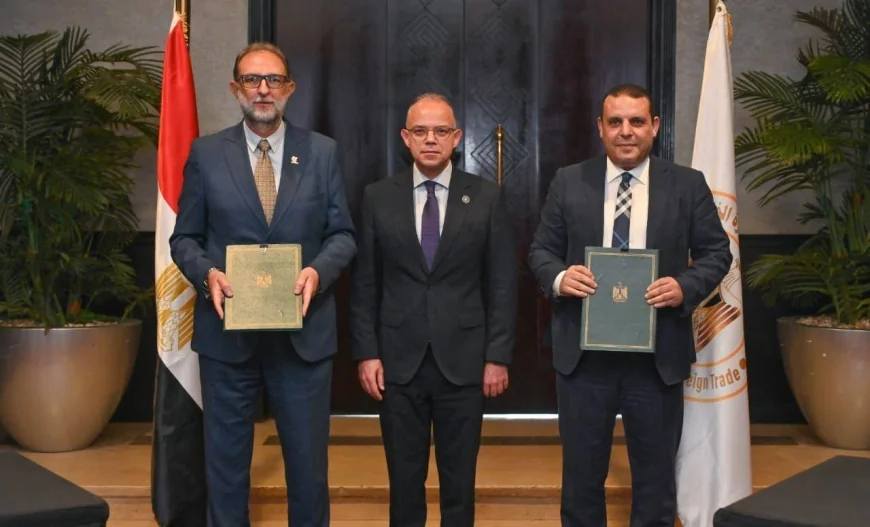 «الاستثمار والتجارة الخارجية» تشهد توقيع بروتوكول لدعم الصادرات الغذائية المصرية وفتح أسواق جديدة