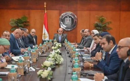 وزير الاستثمار يبحث مع “الزراعة” و“هيئة الدواء” آليات دعم وزيادة صادرات المنتجات البيطرية وإضافات الأعلاف