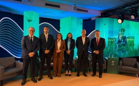 وزير الصناعة يبحث تعزيز التعاون الاستثماري والصناعي مع البنك الأوروبي