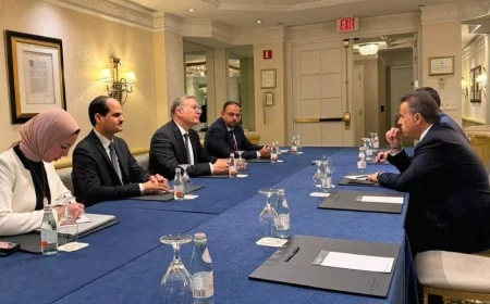 مصر واليونان تبحثان تعزيز الشراكة الاستراتيجية في قطاع الطاقة خلال منتدى غاز شرق المتوسط بواشنطن