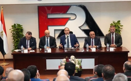 الرقابة المالية تبحث تيسير الطروحات الحكومية وتعزيز برنامج قيد الشركات في البورصة