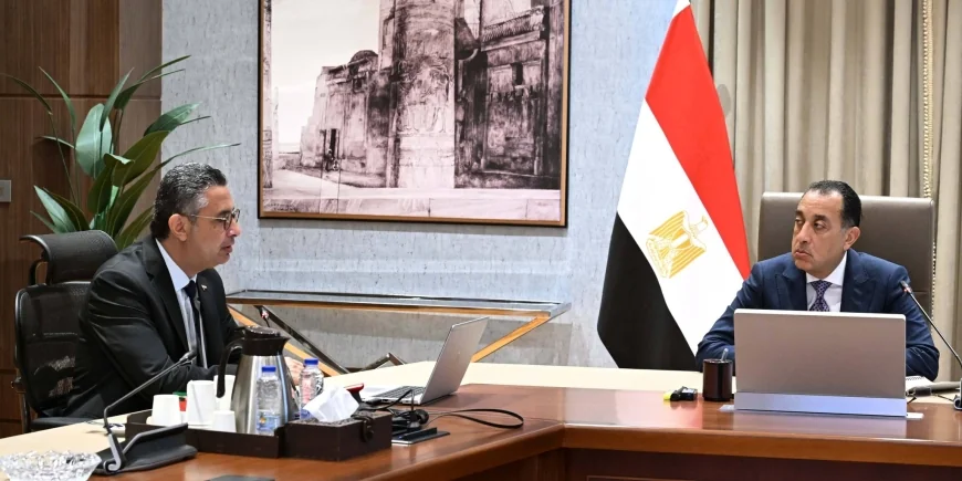 رئيس الوزراء يتابع تطوير منظومة الدعم وتعزيز كفاءة برامج الحماية الاجتماعية في مصر