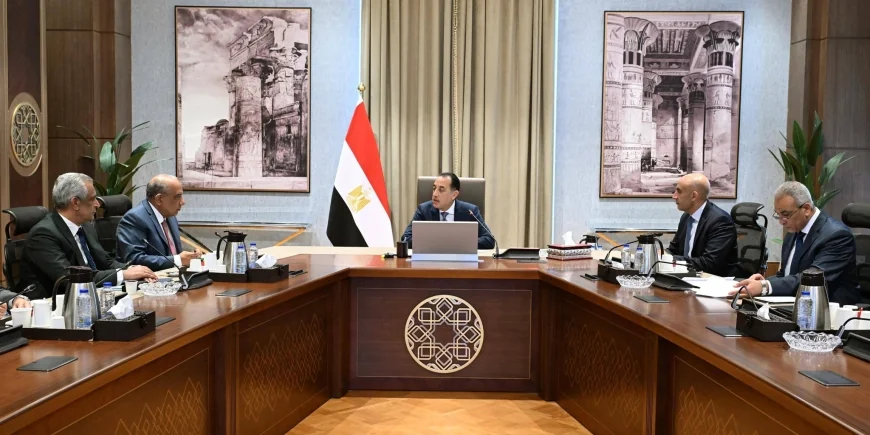 رئيس الوزراء يتابع خطط تطوير شركات الإنتاج الحربي لتعزيز التصنيع المحلي وتوسيع الأنشطة المدنية