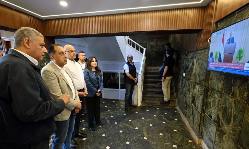رئيس الوزراء يتفقد مركز تحكم غرب الإسكندرية ويشدد على تطوير الشبكة الكهربائية واستخدام الطاقة المتجددة