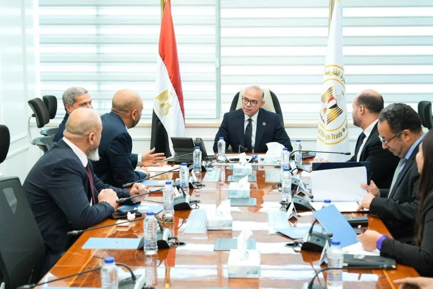 وزير الاستثمار يبحث مع دي بي ورلد تعزيز التوسع في الخدمات اللوجستية والتجارة مع إفريقيا