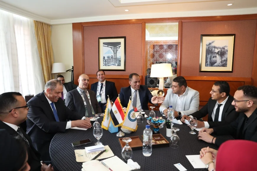 فوسفات مصر تبحث تعزيز جودة صادرات الخام مع SGS وTUV لرفع تنافسية الفوسفات المصري عالميًا