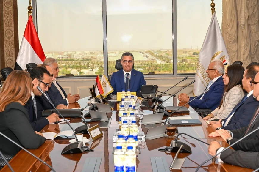 وزير التموين يبحث مع TMT إدخال سلسلة «مونوبري» الفرنسية إلى السوق المصرية وتطوير المنافذ التموينية ضمن مشروع كاري أون