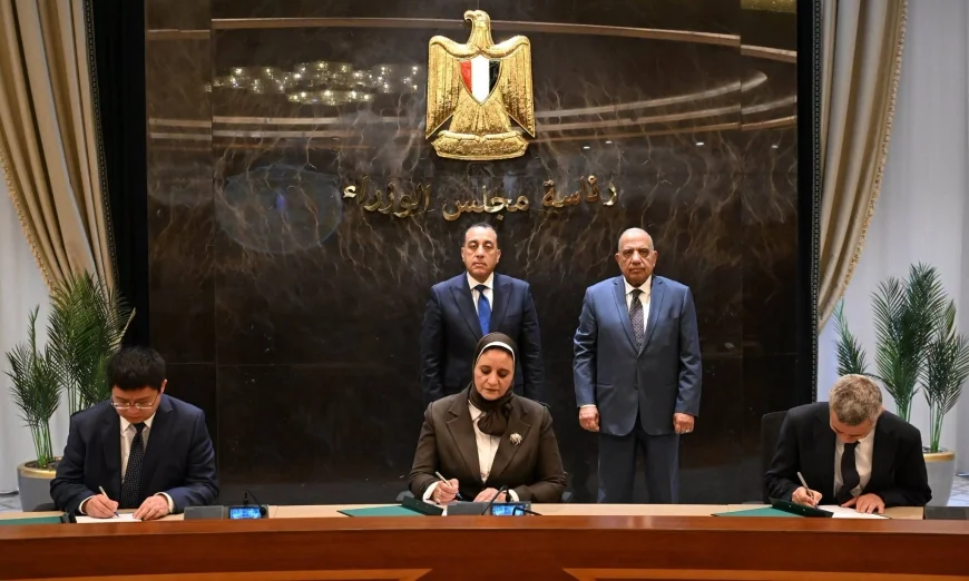 مدبولي يشهد توقيع مذكرة تفاهم لإنشاء أول مصنع لتوربينات الرياح ومشروع طاقة رياح في خليج السويس