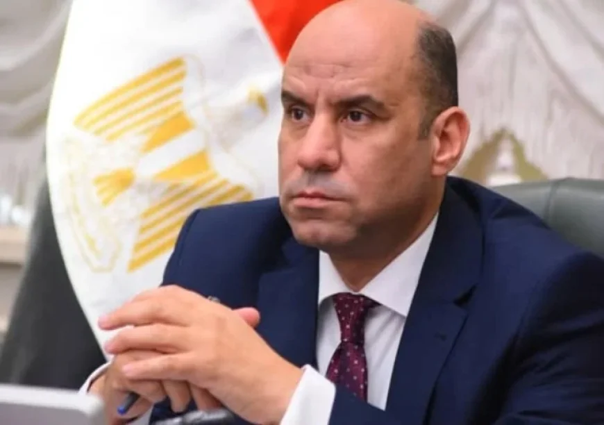 وزير العمل يعلن الخميس 2 يوليو إجازة رسمية مدفوعة الأجر للعاملين بالقطاع الخاص