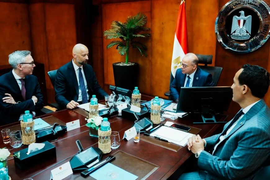 مصر تعزز موقعها كمركز إقليمي للطاقة النظيفة.. وخطط توسعية باستثمارات “سكاتك” تصل إلى 10 مليارات