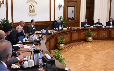 رئيس الوزراء يتابع تطوير الاتصالات.. الإنترنت فائق السرعة يصل إلى أكثر من 1250 قرية ومصر تتقدم 60 مركزًا في مؤشر الذكاء الاصطناعي