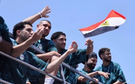 بعثة منتخب مصر تصل بمعنويات مرتفعة بعد استقبال حافل من الجماهير