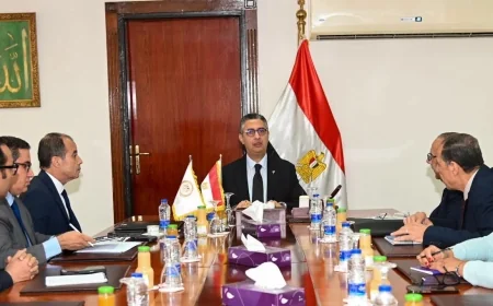 وزير التموين يتابع إنتاج السكر وتطوير الصناعة ويؤكد توافر الاحتياطي الاستراتيجي للسلع الأساسية