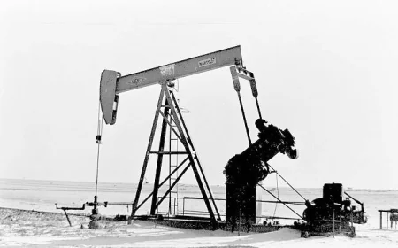 ذاكرة البترول.. أول حفار في منطقة جمسة بخليج السويس عام 1910
