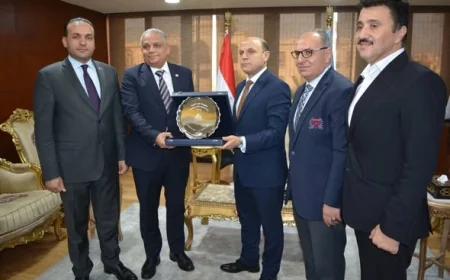 محافظ الغربية يبحث مع رئيس «غاز مصر» تسريع مشروعات توصيل الغاز الطبيعي وتعزيز الخدمات للمواطنين